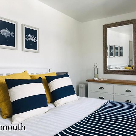Nancie'S Place - Dartmouth Town Center With Private Parking - A Traditional Georgian Private Duplex Apartment - Beautifully Refurbished - Two Bedrooms, Bathroom, Kitchen And Lounge Diner Ngoại thất bức ảnh
