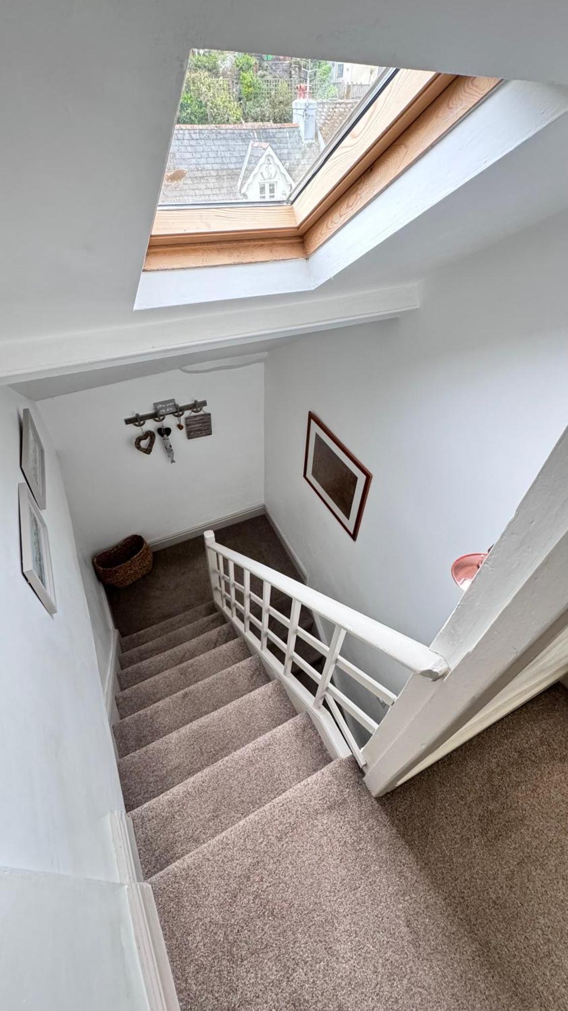 Nancie'S Place - Dartmouth Town Center With Private Parking - A Traditional Georgian Private Duplex Apartment - Beautifully Refurbished - Two Bedrooms, Bathroom, Kitchen And Lounge Diner Ngoại thất bức ảnh
