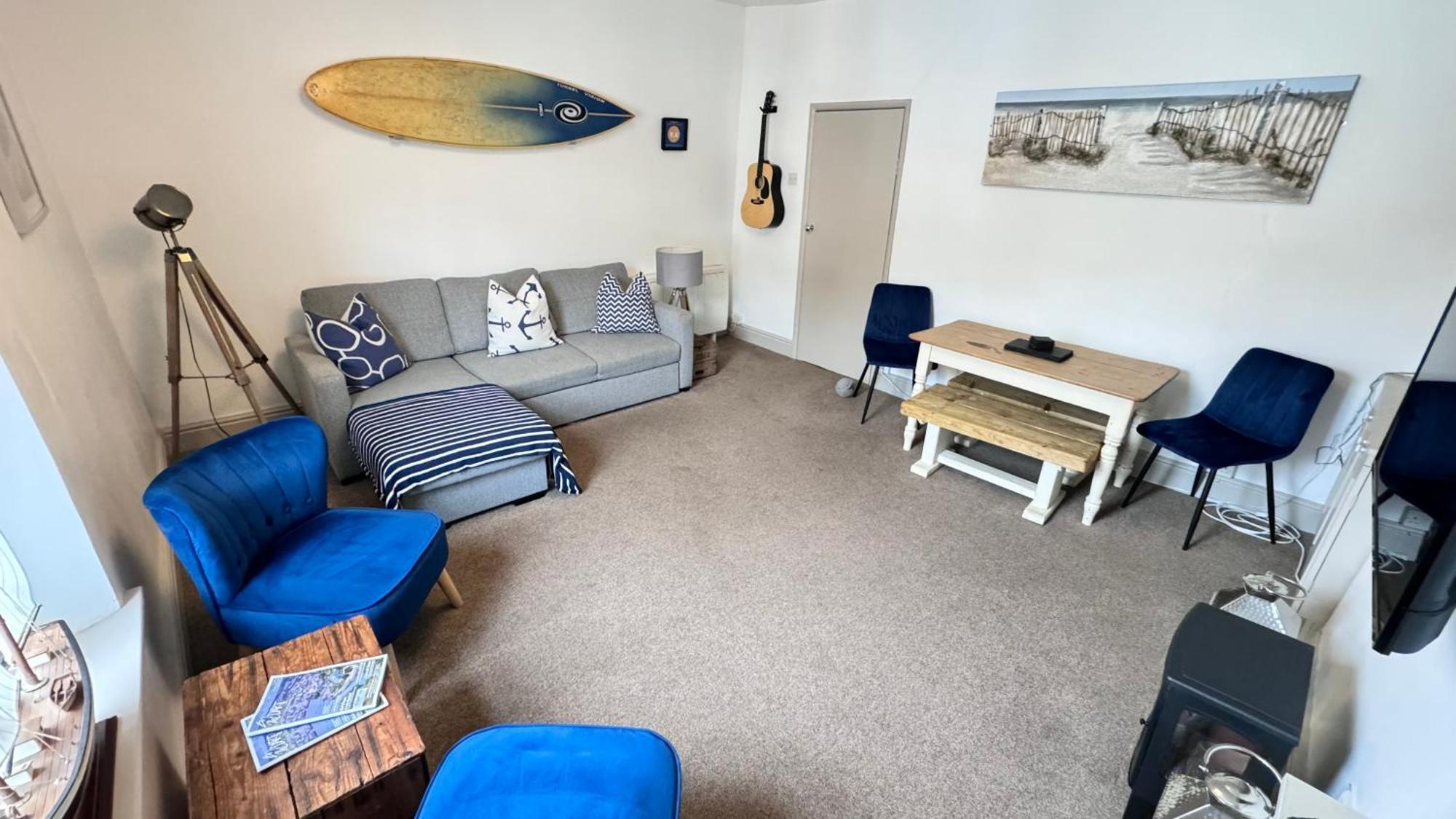 Nancie'S Place - Dartmouth Town Center With Private Parking - A Traditional Georgian Private Duplex Apartment - Beautifully Refurbished - Two Bedrooms, Bathroom, Kitchen And Lounge Diner Ngoại thất bức ảnh
